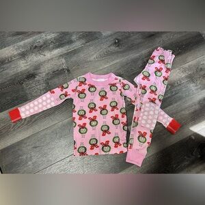 Pink Kids Holiday Wreath Print Pajama Set